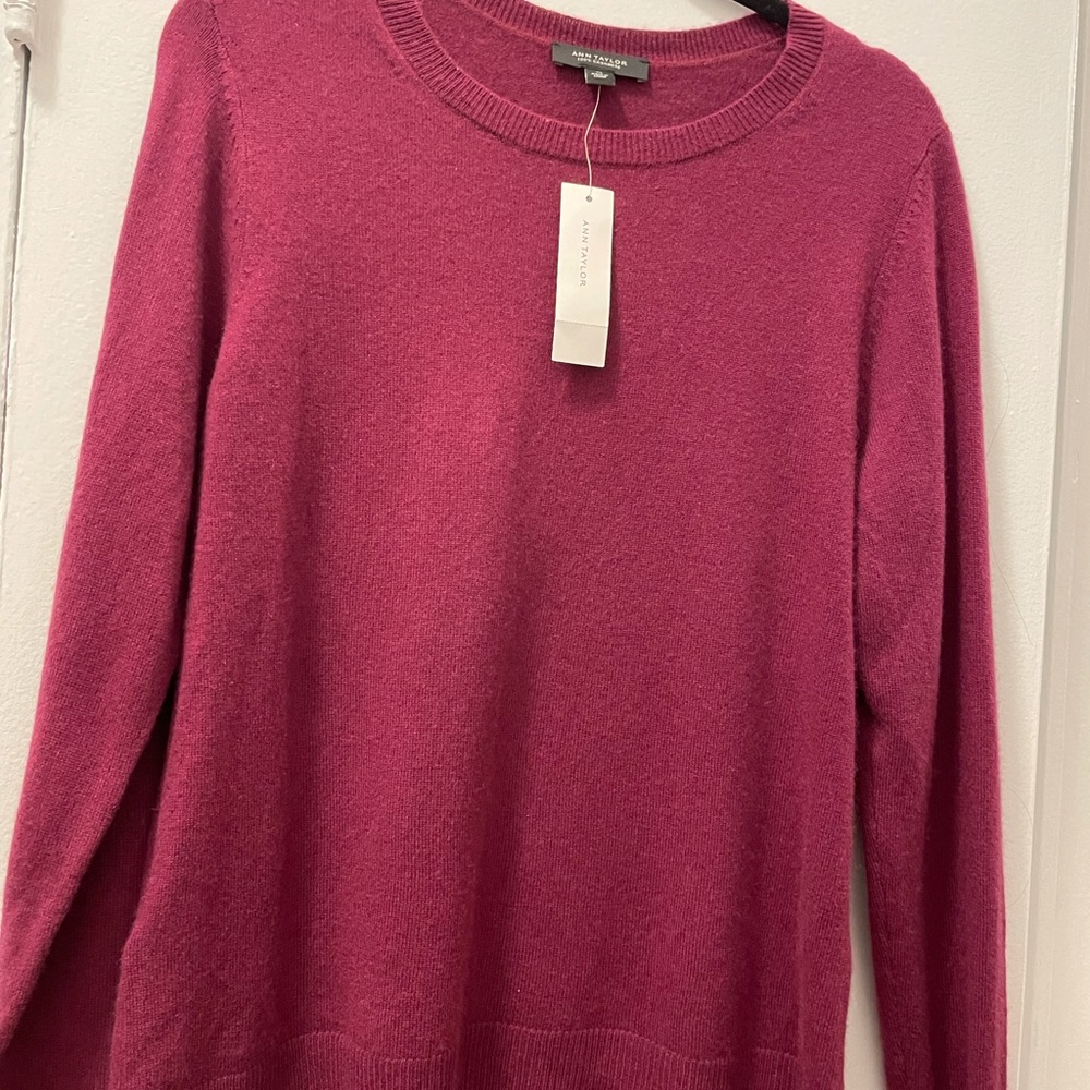 100% cashmere sweater
